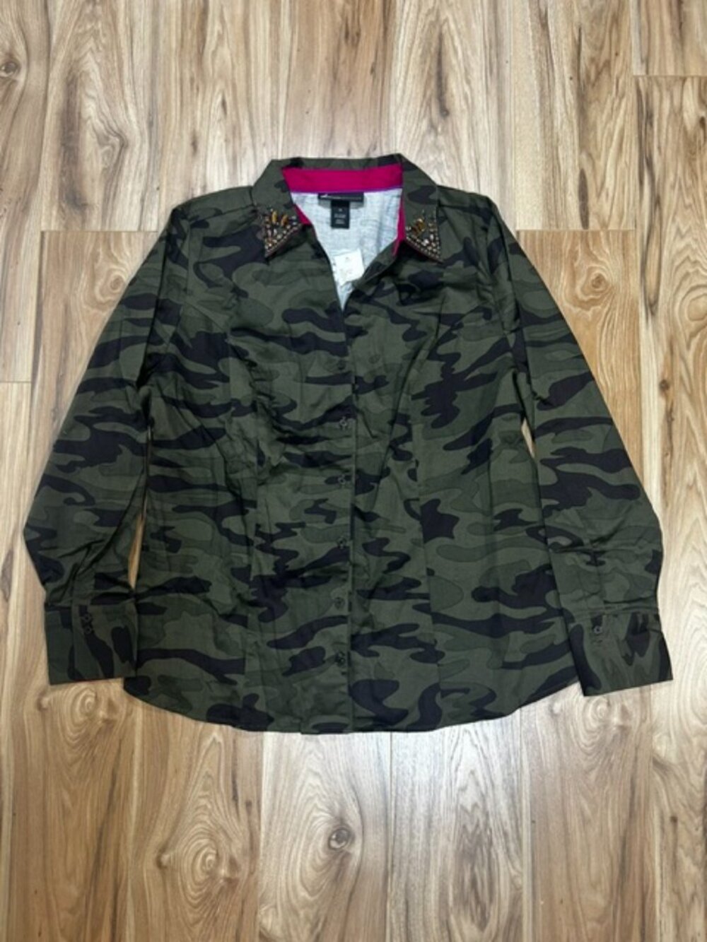 Lane Bryant NWT Women's 18 Camo Button-Down Shirt Embellished Rhinestone Collar